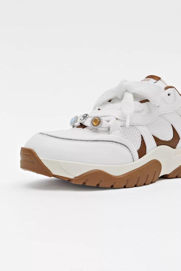 Meerval Lo Witte Axel Arigato