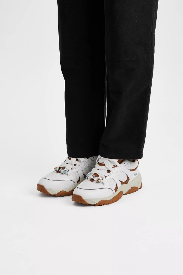 Meerval Lo Witte Axel Arigato