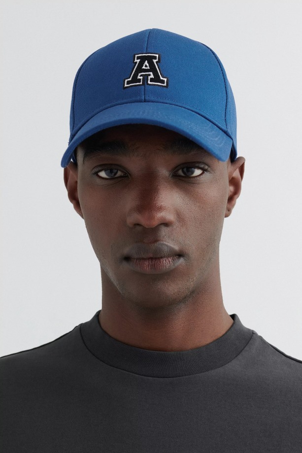 Axel Arigato Klein Blauwe Varsity Pet