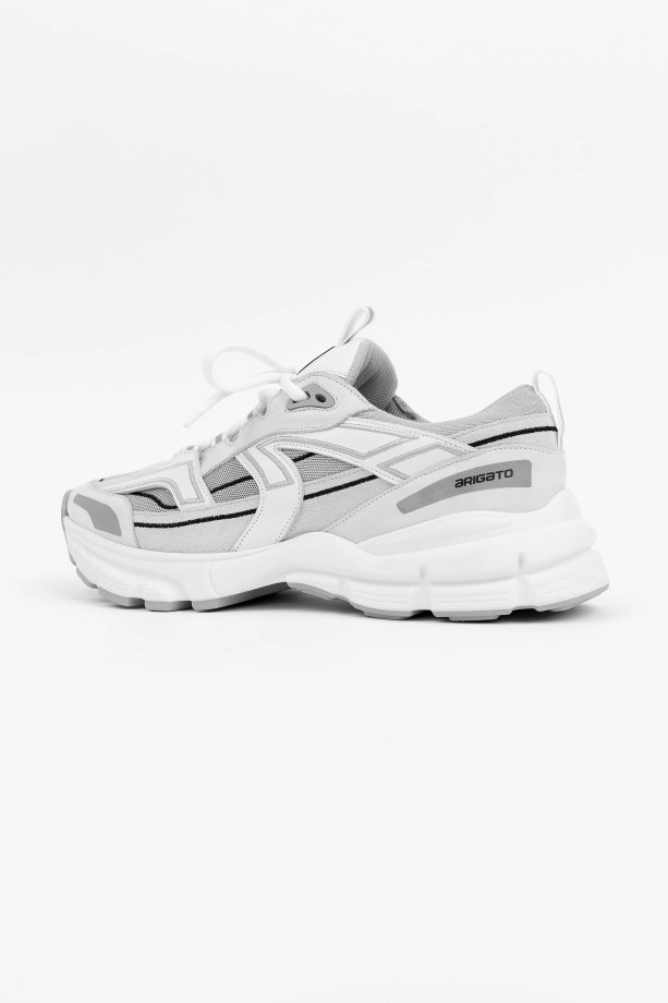 Marathon R-trail Witte Axel Arigato