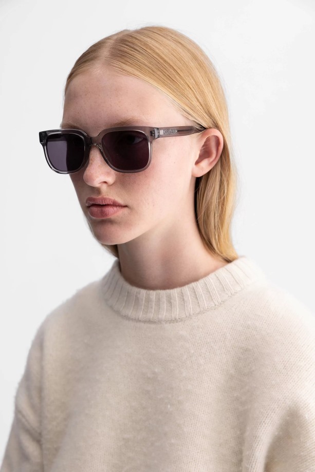 Jet Vierkante Zonnebril Lichtgrijs Grijs Axel Arigato