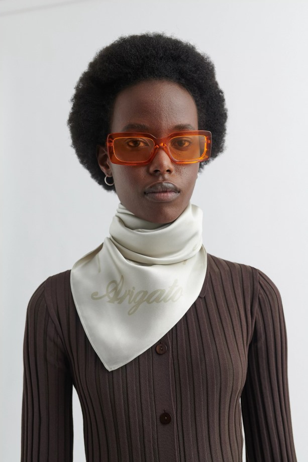 Kenmerkende Zijden Sjaal Axel Arigato Kokosmelk Amandelmelk