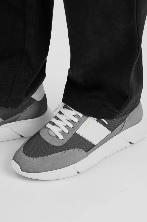 Genesis Vintage Loper Axel Arigato Zwart Wit