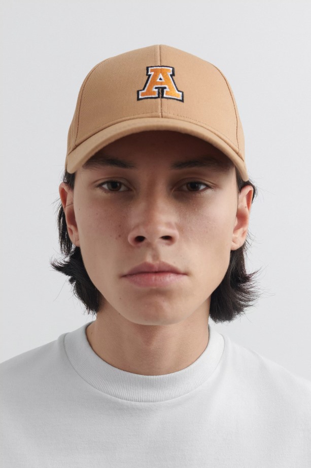 Varsity Cap Axel Arigato Camel