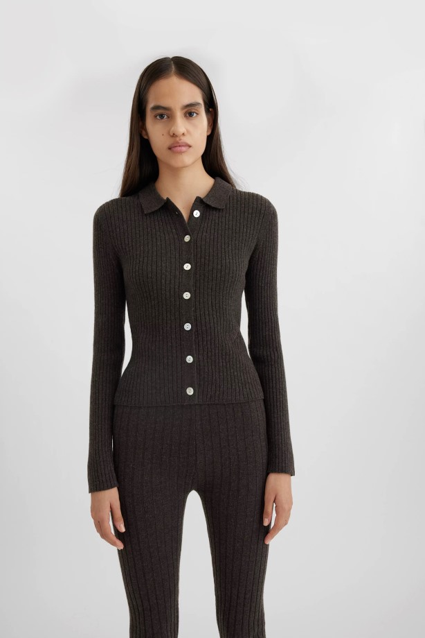 Axel Arigato Signature Vest Bruin