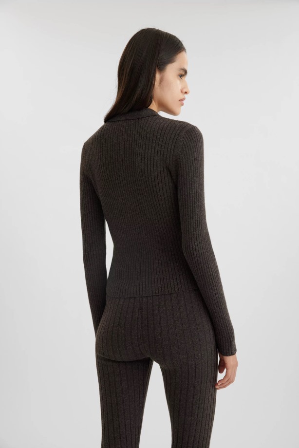 Axel Arigato Signature Vest Bruin