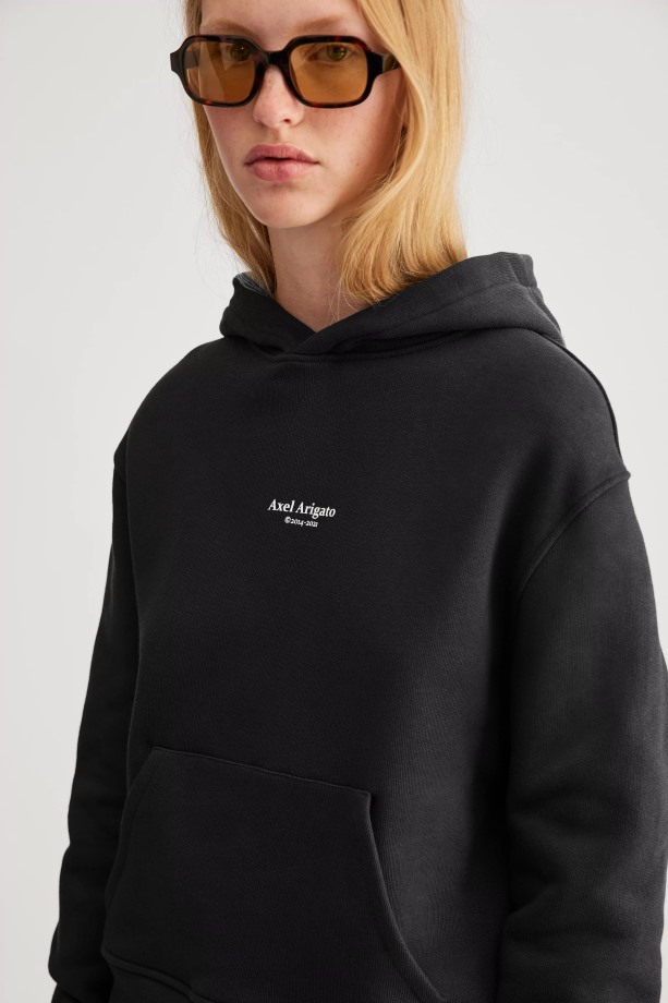 Focus Logo Hoodie Zwart Axel Arigato