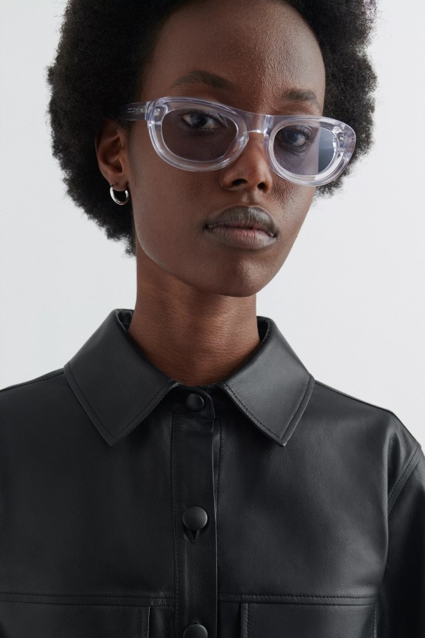 Echo Zonnebril Helder Kristalblauw Axel Arigato