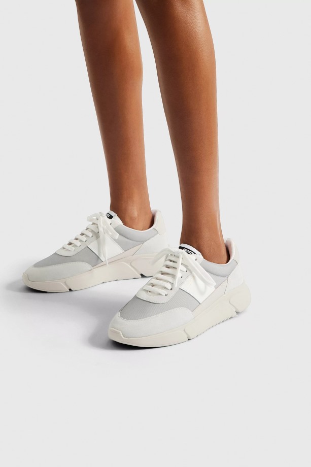 Genesis Vintage Loper Donkergrijs Cremino Axel Arigato