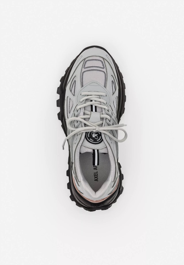 Marathon R-tic Roze Axel Arigato