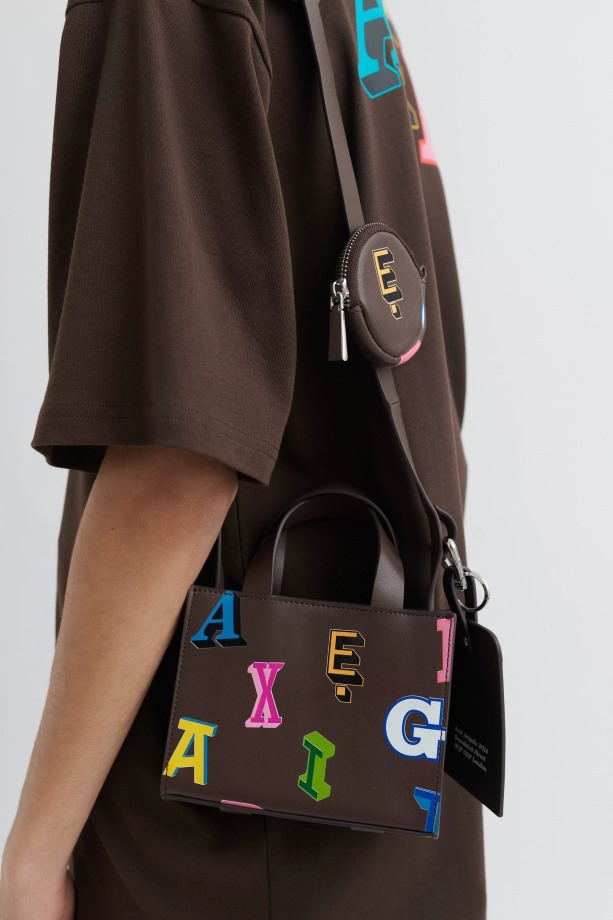 Trait Monogram Leren Tas Donkerbruin Axel Arigato