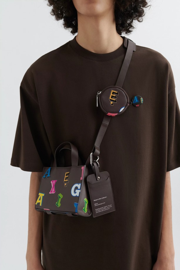 Trait Monogram Leren Tas Donkerbruin Axel Arigato