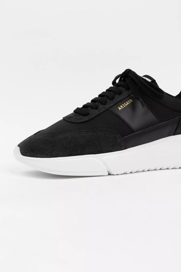 Genesis Vintage Loper Zwart Axel Arigato