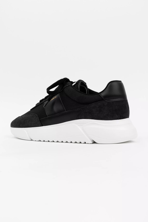 Genesis Vintage Loper Zwart Axel Arigato